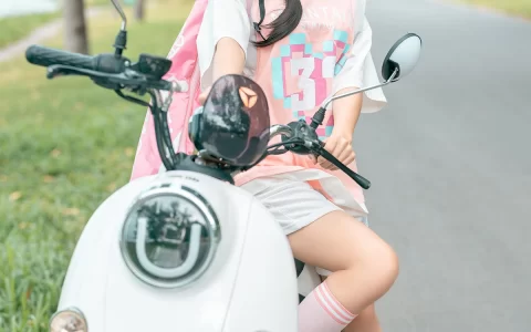 蠢沫沫COS小电车,翻车心情依然美丽
