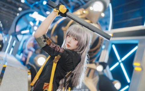 Momoko葵葵《崩坏:星穹铁道》开拓者·星,英姿飒爽