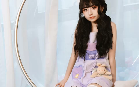 爆机少女喵小吉COS小吉的答谢礼2,创可贴虾系女友?