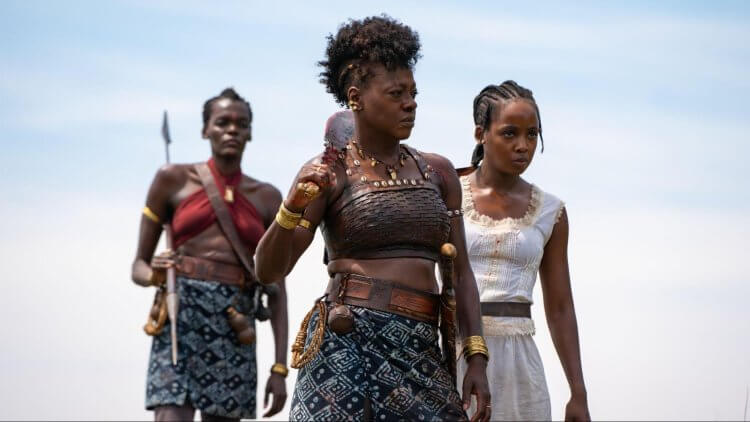 Netflix《女王》完美演绎女性的坚韧之美