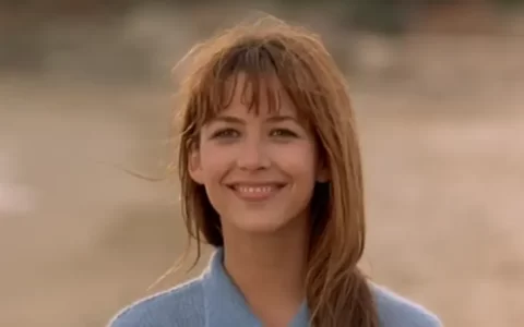 电影《芳芳》苏菲·玛索为艺术献身的一部电影