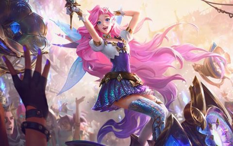 小野六缘在《英雄联盟》里面cos萨勒芬妮Seraphine