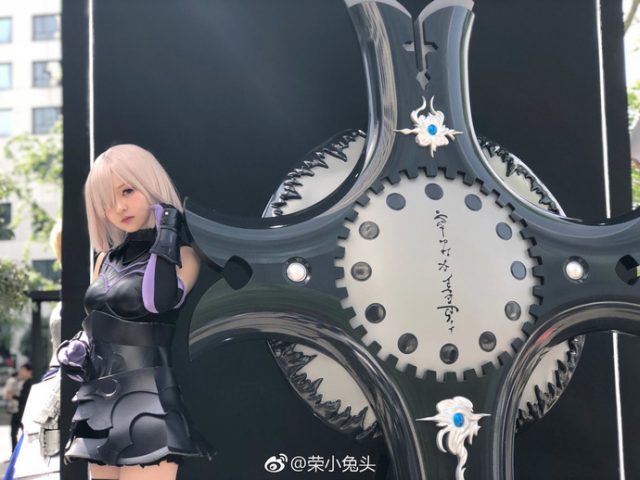 coser@荣小兔头在《命运-冠位指定》化身“盾之少女”玛修