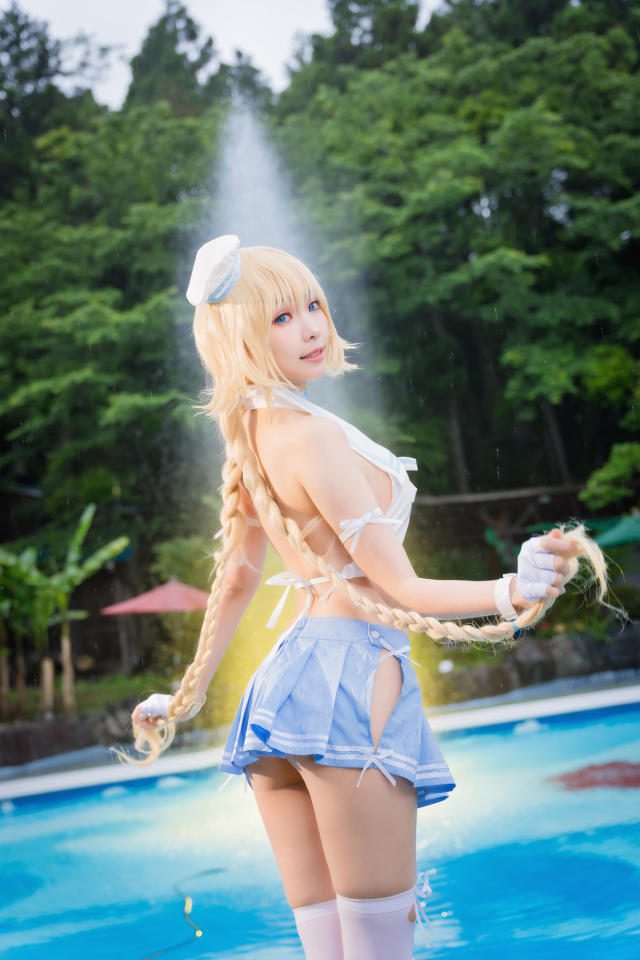 coser@ElyEE子在《命运/冠位指定》中化身温柔可爱的圣女贞德