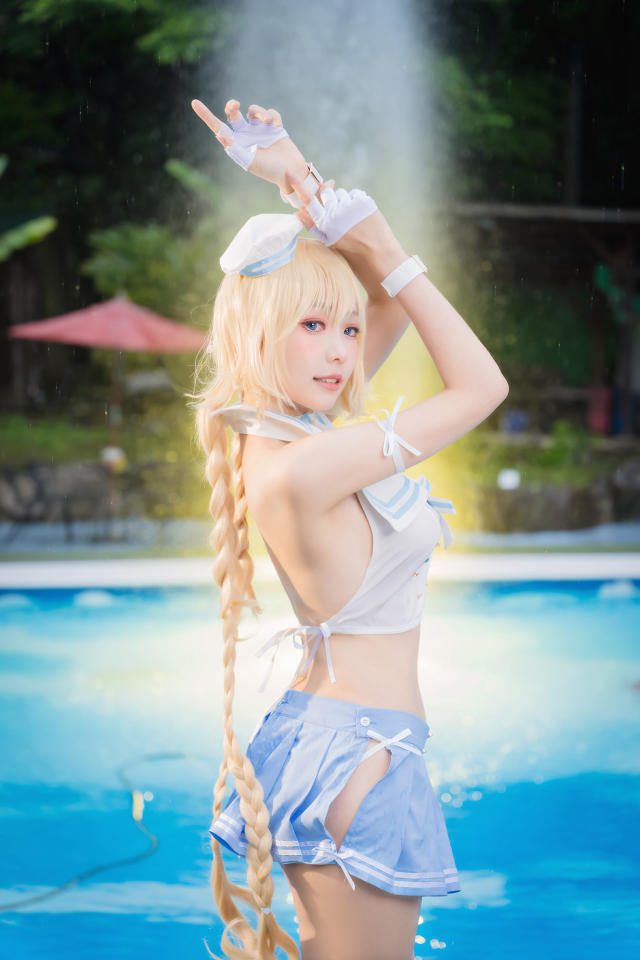 coser@ElyEE子在《命运/冠位指定》中化身温柔可爱的圣女贞德