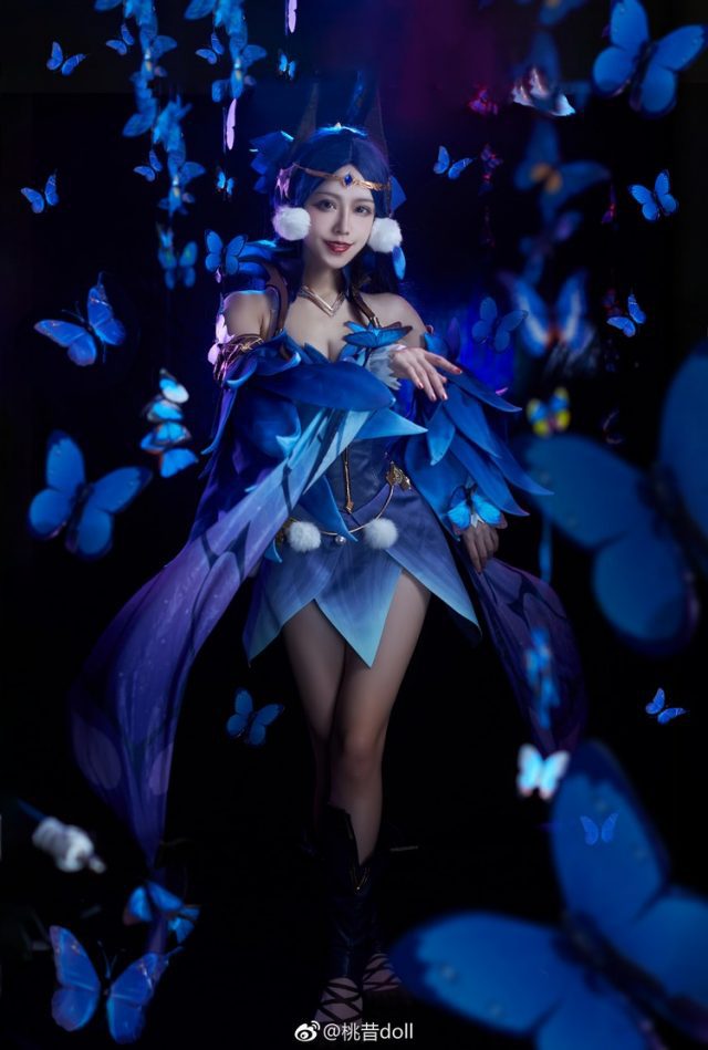 女coser@桃昔doll在游戏《王者荣耀》中化身“绝世舞姬”貂蝉