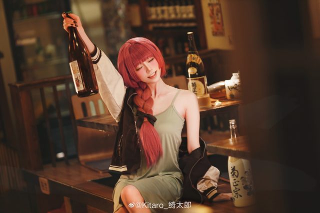 [孤独摇滚！]Kitaro_绮太郎cos广井菊里，展现酒醉的可爱与迷人