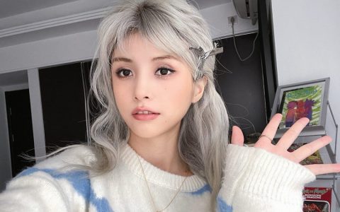 柳侑绮夏美酱cos不知火舞写真,露背毛衣才是经典之作