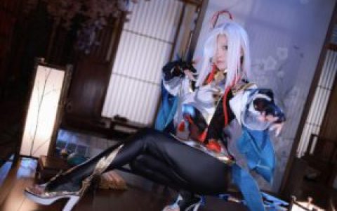 水淼aqua原神申鹤COS侠女图片形象突显