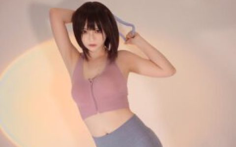 疯猫ss超人气coser展现高质量作品的可爱女孩