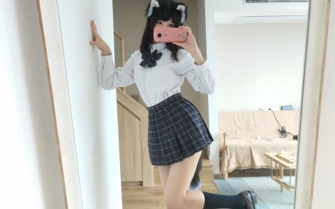 Nagisa魔物喵风格奔放的东北女孩图片鉴赏