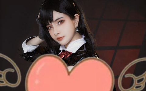 azami蒂法cos图片,魅力黑皮衣独特风格