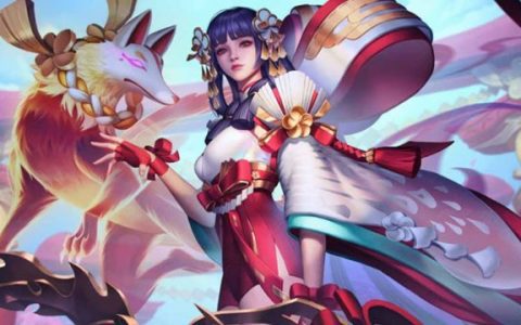 Arisara Karbdecho在《传说对决》中COS化身“狐灵巫女”特尔安娜丝