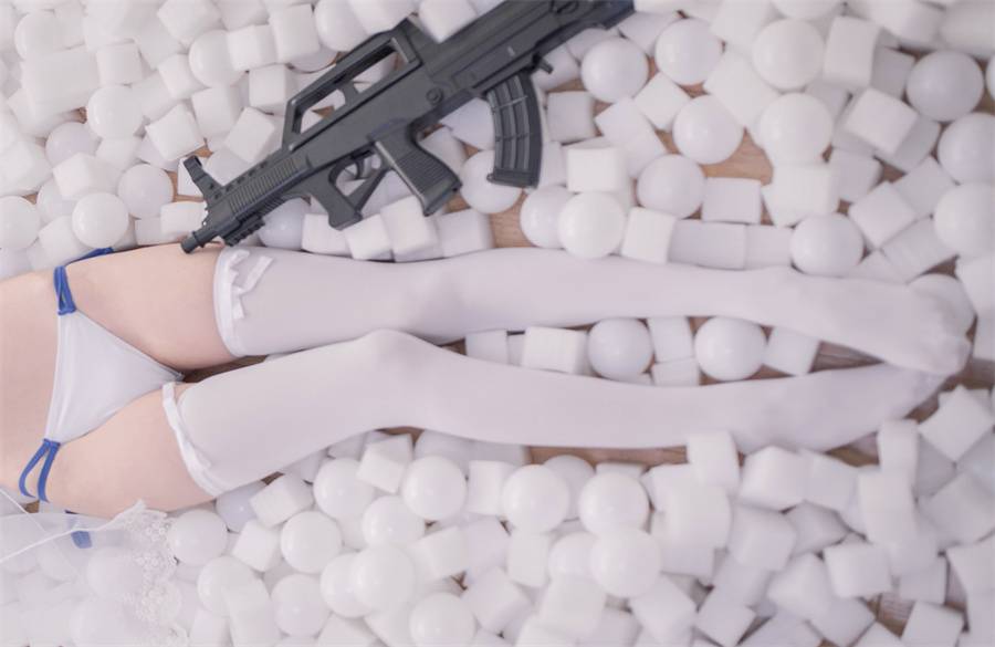你的负卿95式泳装图片诱惑，魅惑绝伦！-2