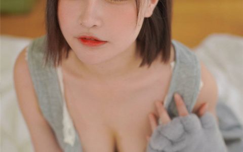 千夜未来是卖套图包图片的吗?“萌主”之称实至名归