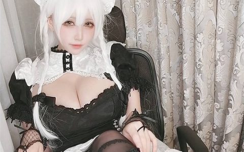 黑白御猫早期微博揭秘:90后天蝎座Coser的惊艳之路!