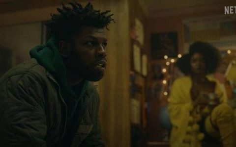【影评】Netflix《複製阴谋》：风趣搞笑且令人脑洞大开的出色喜剧