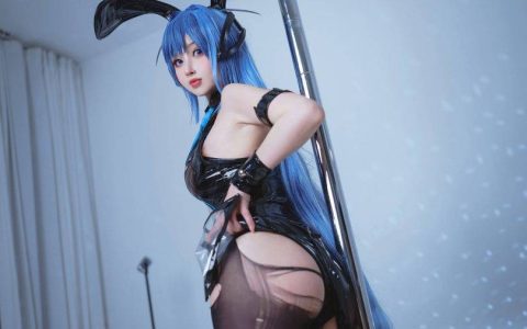 rioko凉凉子_碧蓝航线·花园兔女郎cos精选作品 [42P5V-687MB]