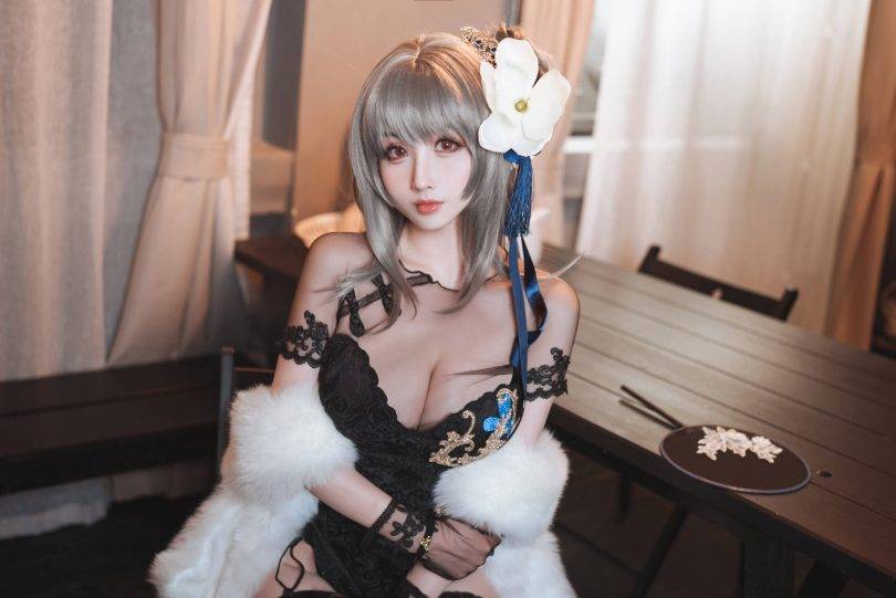 rioko凉凉子_瑰丽的执勤人cos精选作品 [39P11V-1.12GB]-1