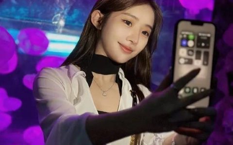 斗鱼女主播奶优米改名姜妍妍，现身站外开播