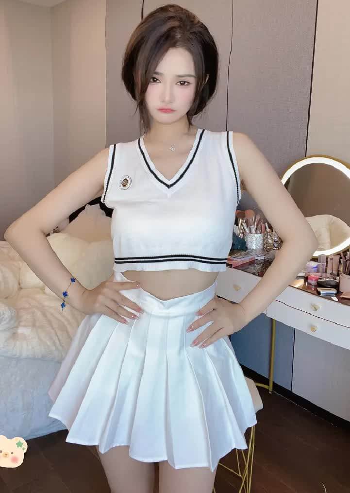 20天20万陪大哥，芮甜甜被闺蜜砸饭碗 小蛮妖回应被套路-1