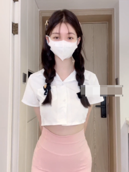 如何看待抖音网红粉粉兔叽微密圈资源-1