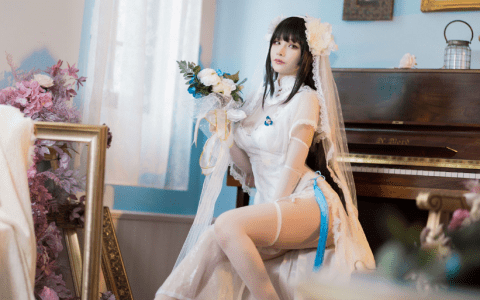 前羽rr带你穿越《镇海》世界，完美还原角色形象，神秘海洋冒险COSPLAY