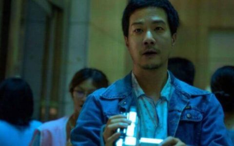 《疫起》困在离死亡最近的地方,要如何说服自己成为勇士?