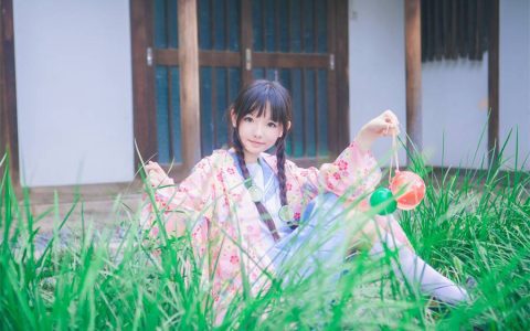 樱群花留karu，梦幻COS作品展现魅力，畅游仙境！