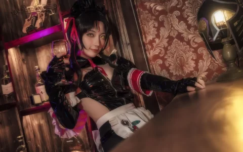 是三不是世w淡定真诚的Coser – 用才华和善良征服粉丝的心