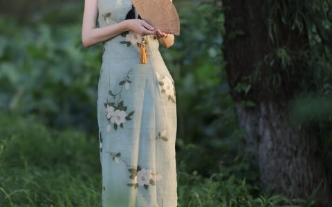 荷花&YiTuYu艺图语