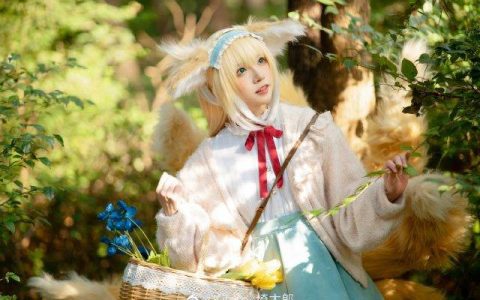 《明日方舟》铃兰cosplay，Kitaro_绮太郎还原可爱迷人角色