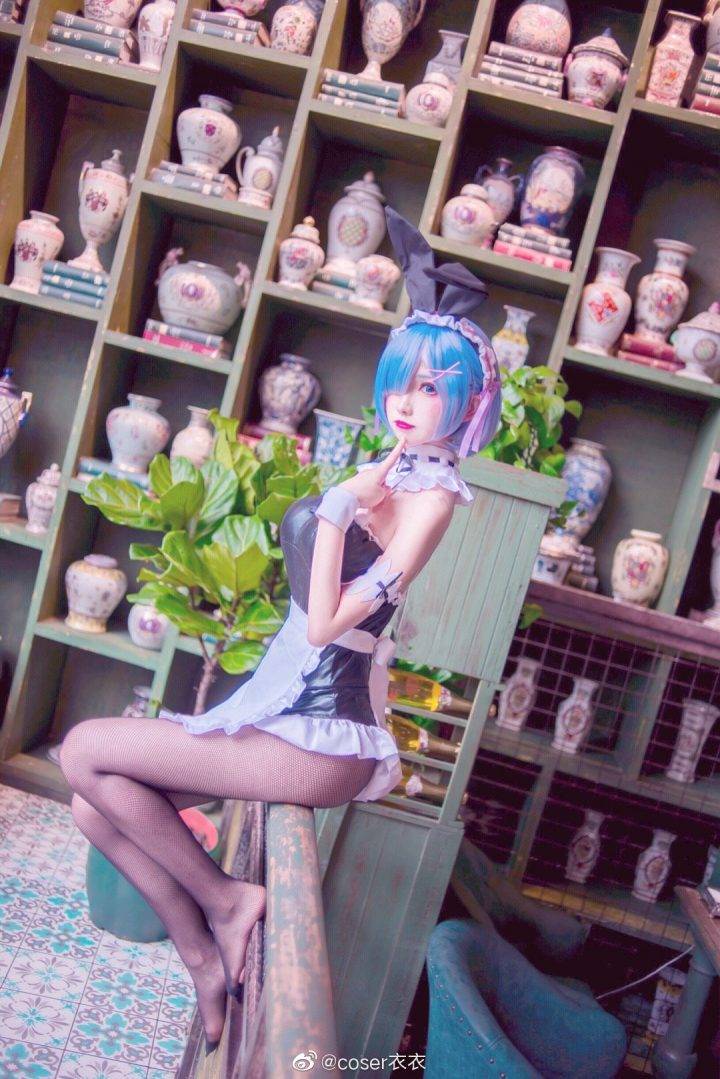Coser衣衣在《Re-Zero》中 COS 蕾姆，变身美丽迷人的女仆-1