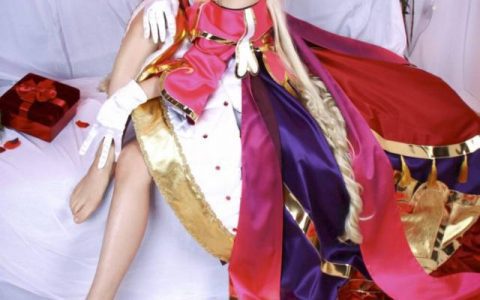 《英雄联盟》AZA Miyuko cosplay索娜照片曝光，性感优雅的小情人令人陶醉