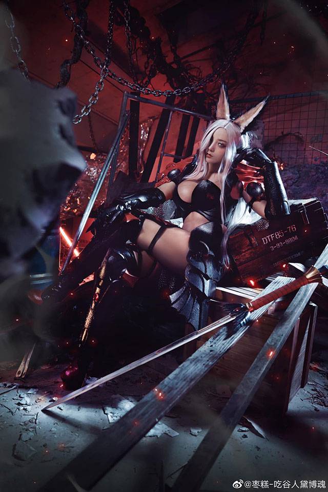 coser@枣糕-吃谷人黛博魂在《神都夜行录》化身性感妖魅的狐妖-1