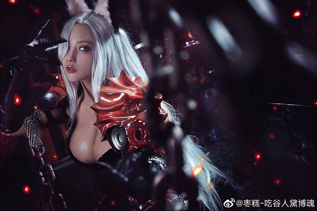 coser@枣糕-吃谷人黛博魂在《神都夜行录》化身性感妖魅的狐妖-1