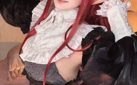 团宝_cos小恶魔莉兹cosplay惊艳登场，诱人魅力难以抗拒