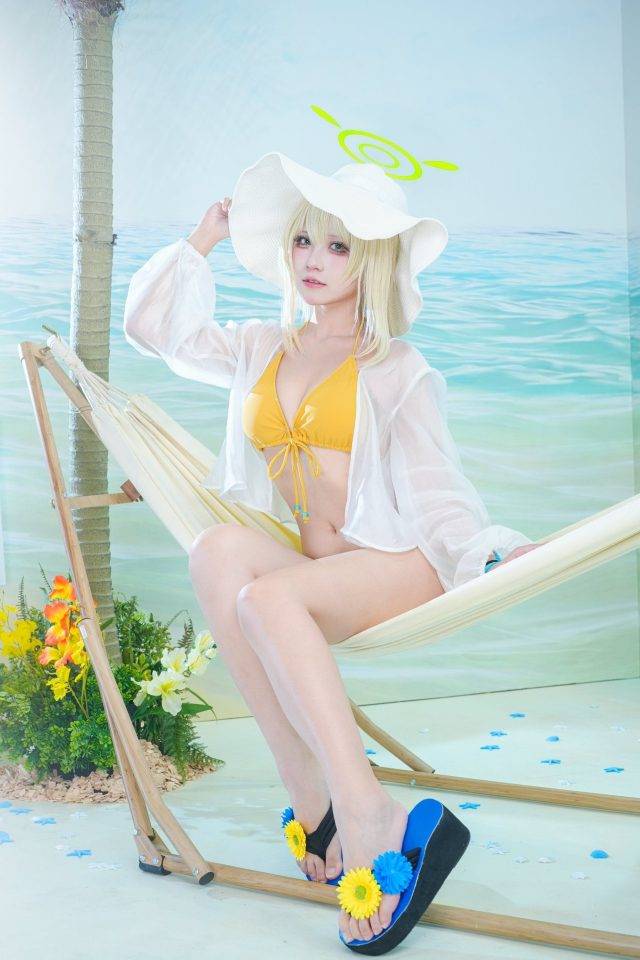 桃景三酪惊艳亮相《蔚蓝档案》十六夜野乃美 cosplay-1