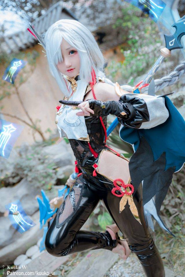 越南萌妹Kuuko_Wcosplay申鹤，视觉冲击引爆心跳-1