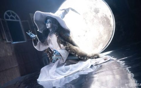 《Elden Ring》中妖娆角色“月亮公主”Ranni COS 菌烨TAKO_引关注魅力不凡