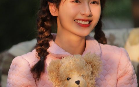 粉色小熊 精美 小清新 漂亮 模特 少女&YiTuYu艺图语