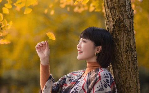秋天的银杏 银杏树 秋天 模特 人像 树林&YiTuYu艺图语