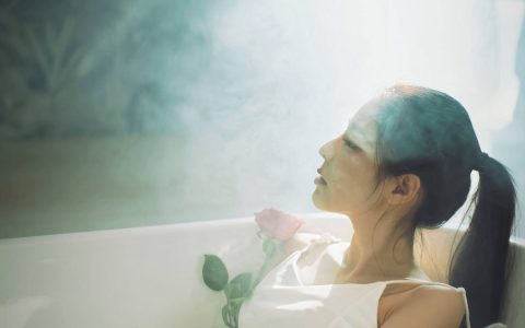 疯狂的浴缸 唯美 少女 人像 青春 艺术 优美&YiTuYu艺图语