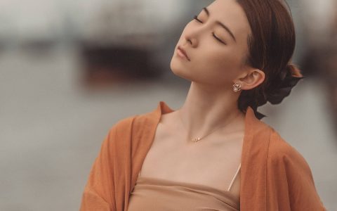 秋风渐至 好看个性 漂亮 情绪 优雅 秋天 清冷美人&YiTuYu艺图语