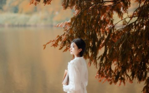 初秋 唯美 治愈系 小清新 文艺 秋天 女生 枫叶&YiTuYu艺图语