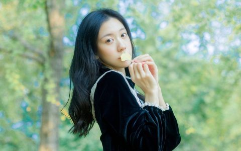 将在初秋寄出 小清新 文艺 美好 女神 秋天 树林&YiTuYu艺图语