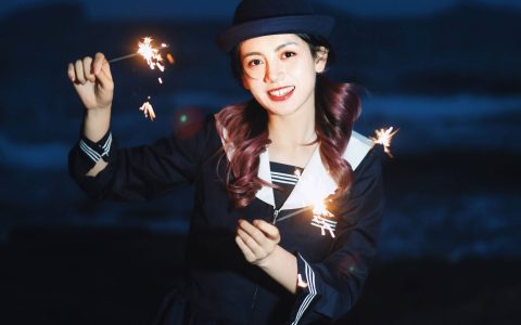 无人海滩的烟火 治愈系 青春 文艺 美好 女神 夜景人像 女生&YiTuYu艺图语