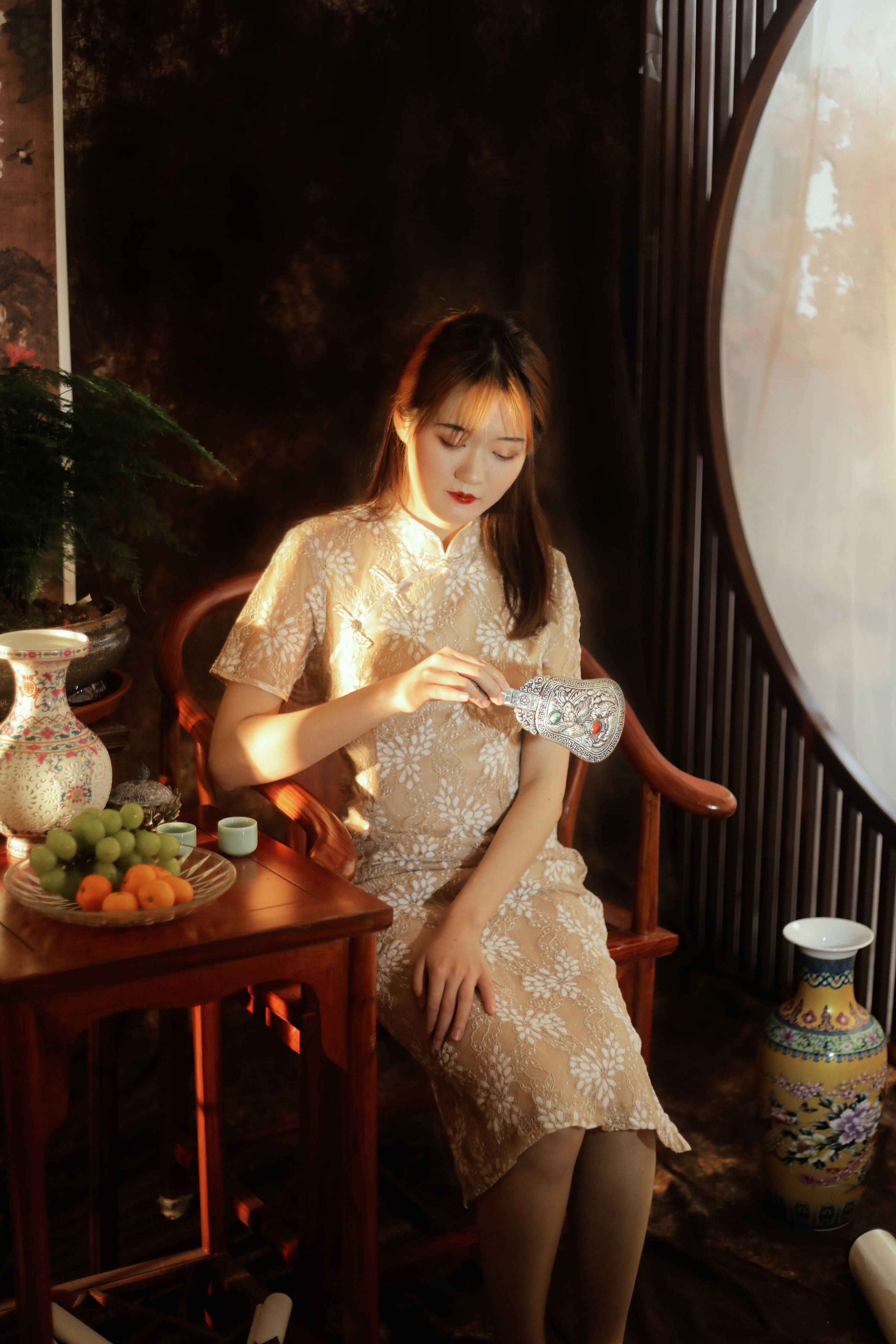 点绛唇 复古 优雅 怀旧 光影 旗袍摄影&YiTuYu艺图语-4