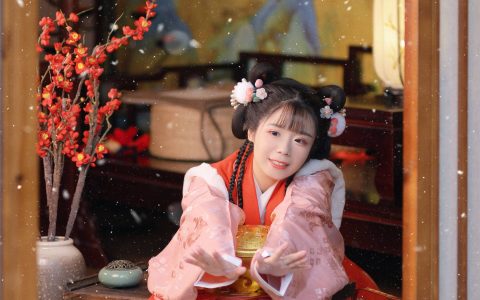 多喜乐 中国风 古装 春节 少女&YiTuYu艺图语