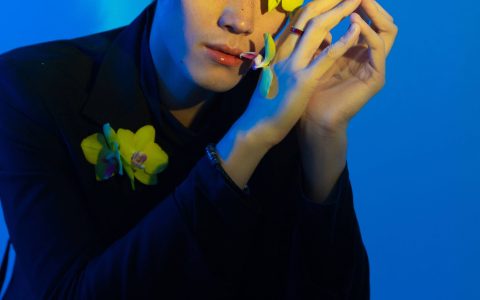 黄与蓝 模特 人像 男生 花&YiTuYu艺图语